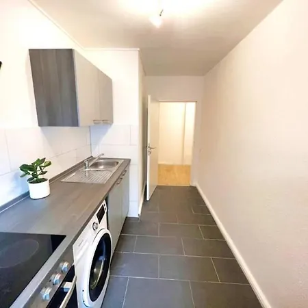 Apartament Alt - Have-a-nice-stay - A - Monteursunterkunft - Einzelbetten - Gute Anbindung - Bettwaesche Schwarzenbek