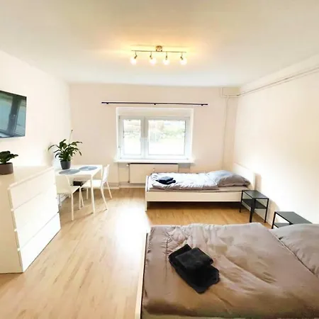Alt - Monteursunterkunft - Einzelbetten - Gute Anbindung - Bettwäsche - B A Apartment Schwarzenbek
