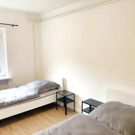 Apartment Alt - Monteursunterkunft - Einzelbetten - Gute Anbindung - Bettwäsche - B A Schwarzenbek